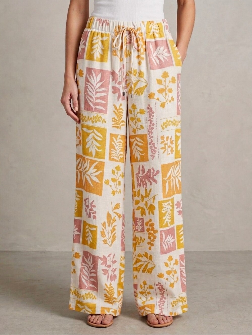 Sienna Sky Tropical / Botanical Patchwork Print Wide-Leg Pants NWT Sz M
